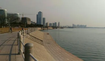 2025青岛夏天会很热吗?高温天气如何应对