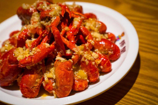 为什么吃小龙虾拉肚子?如何避免肠胃不适