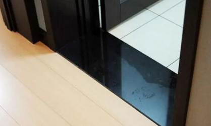 过门石下必放红布硬币?装修习俗如何与时俱进