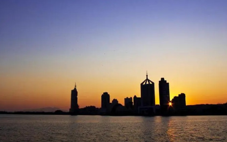 2025年青岛五月能穿短袖吗?天气如何