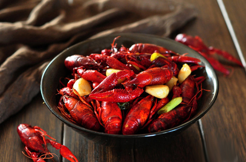 小龙虾焯水后要过凉水吗?冷水冲洗更Q弹吗