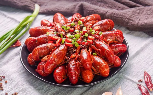 小龙虾烧久了肉会烂吗？如何烹饪肉质更Q弹