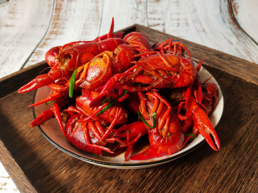 小龙虾炸一遍还是两遍好吃?炸两遍更酥脆吗