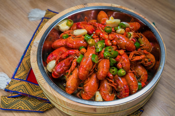 炸小龙虾的油能炒小龙虾吗?油能重复使用吗