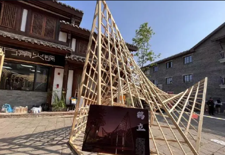 2025年重庆7月热还是8月热?哪个月份高温更持久?