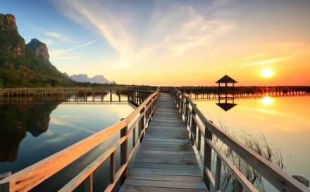 2025深圳几月热可下水？夏季高温何时适合游泳