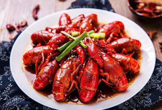 小龙虾冷冻要焯水吗?冷冻小龙虾怎么做好吃