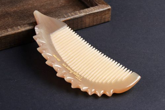 牛角梳什么材质好?白水牛角为何受追捧