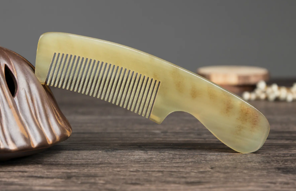 牛角梳什么材质好?白水牛角为何受追捧