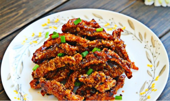 里脊炒彩丁：鲜嫩多汁的秘诀与完美配料-图10