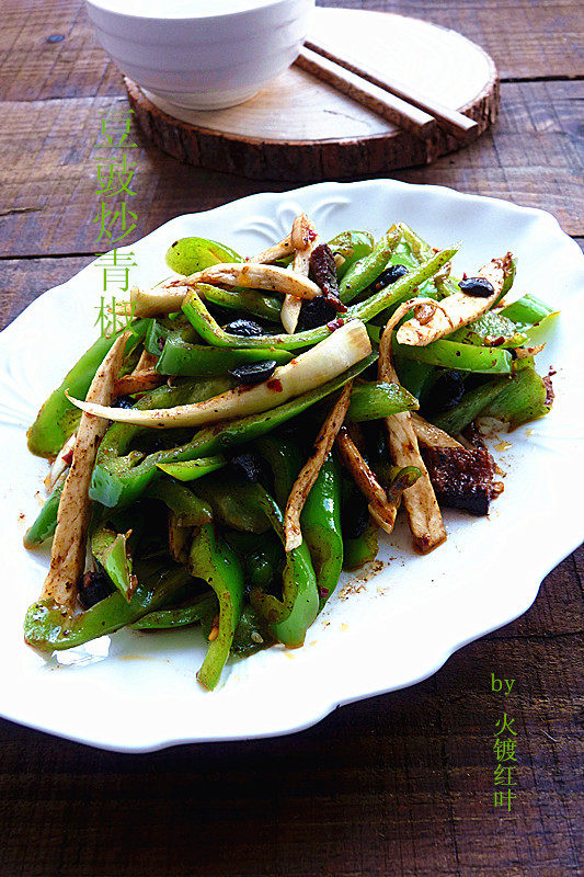 青椒炒豆筋：家常做法与配料秘诀-图1