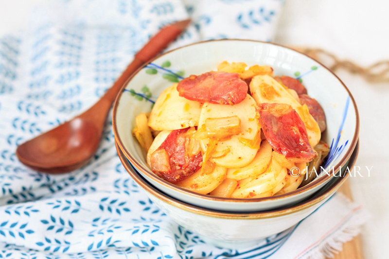 香肠炒年糕美味秘诀，三步做出最佳口感-图4