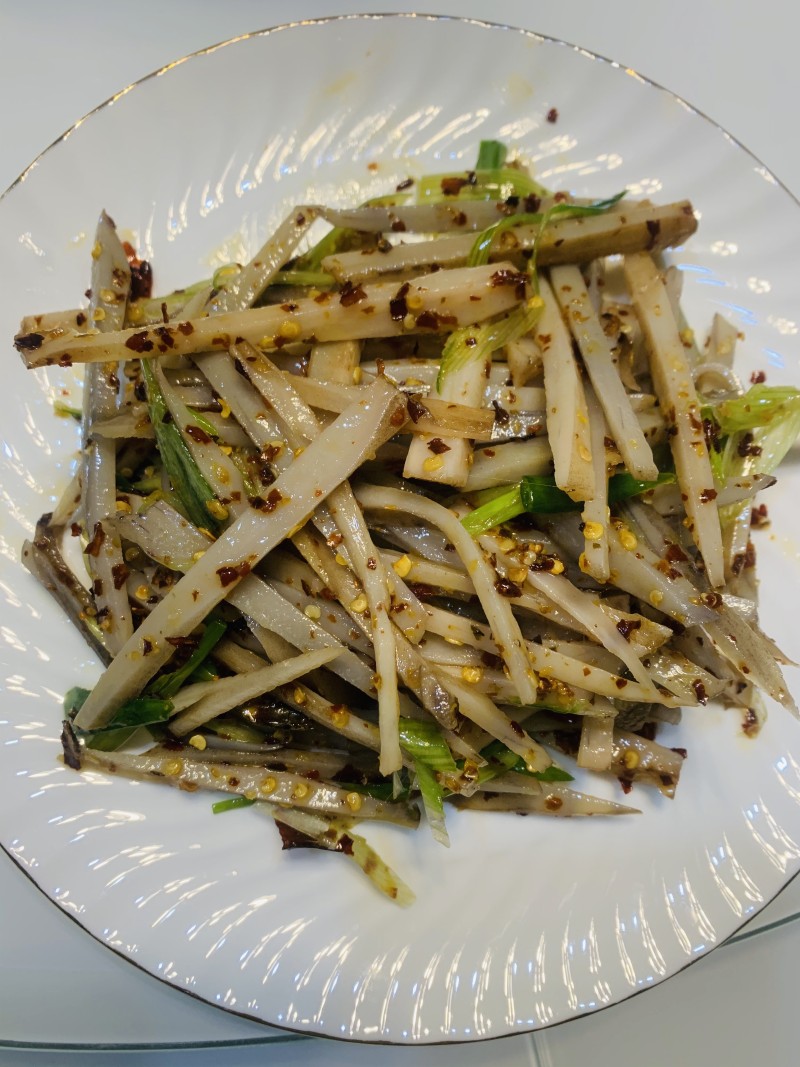 莲藕炒鸡丝10种家常做法，鲜香脆嫩超下饭-图2