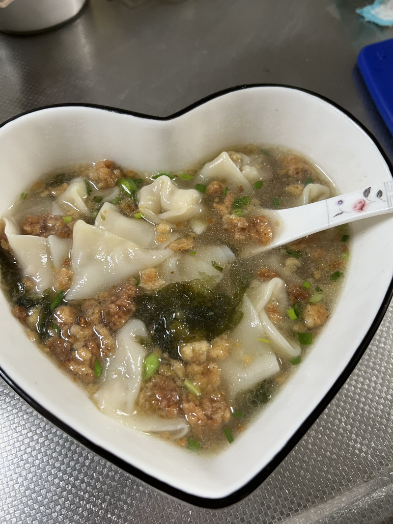 家常牛肉小馄饨做法详解，鲜香美味轻松上手-图2