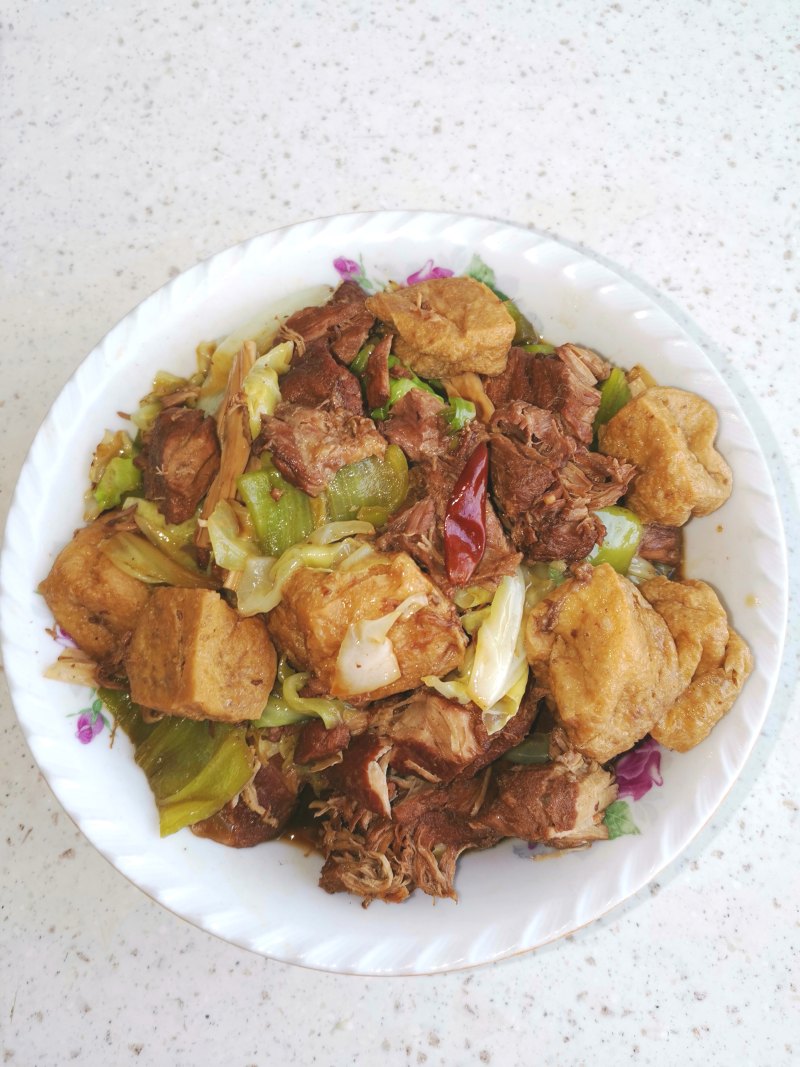 白菜烩松肉家常做法，鲜香软嫩一锅出-图7