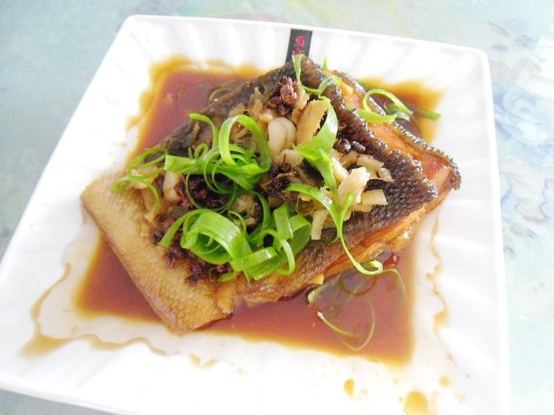 香煎马哈鱼：鲜嫩多汁的家常做法与配料秘诀-图7