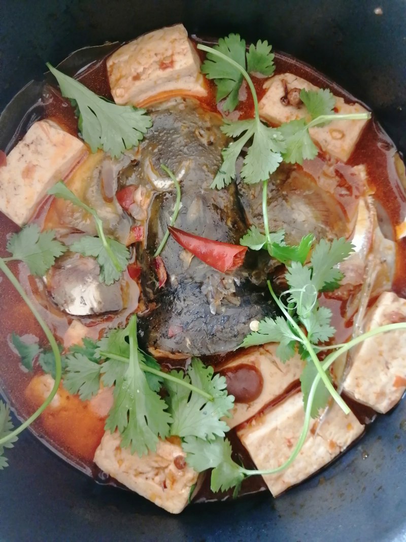 鱼头腐竹煲最佳做法，鲜香秘诀全公开-图1