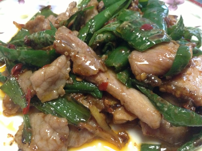 尖椒蒜片肉10种正宗做法，香辣下饭超好吃-图1