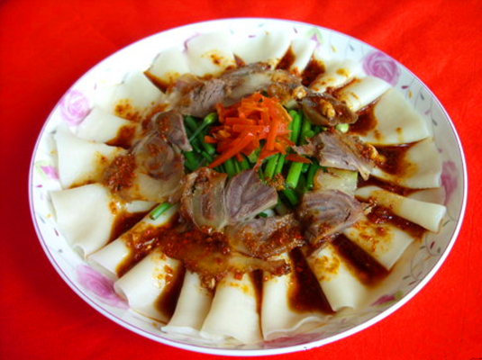 正宗蘸汁饺子皮做法大全-图1