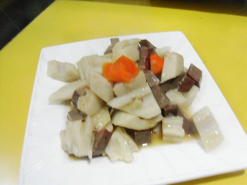 莲藕烧芹菜的十种家常做法，一学就会！-图1