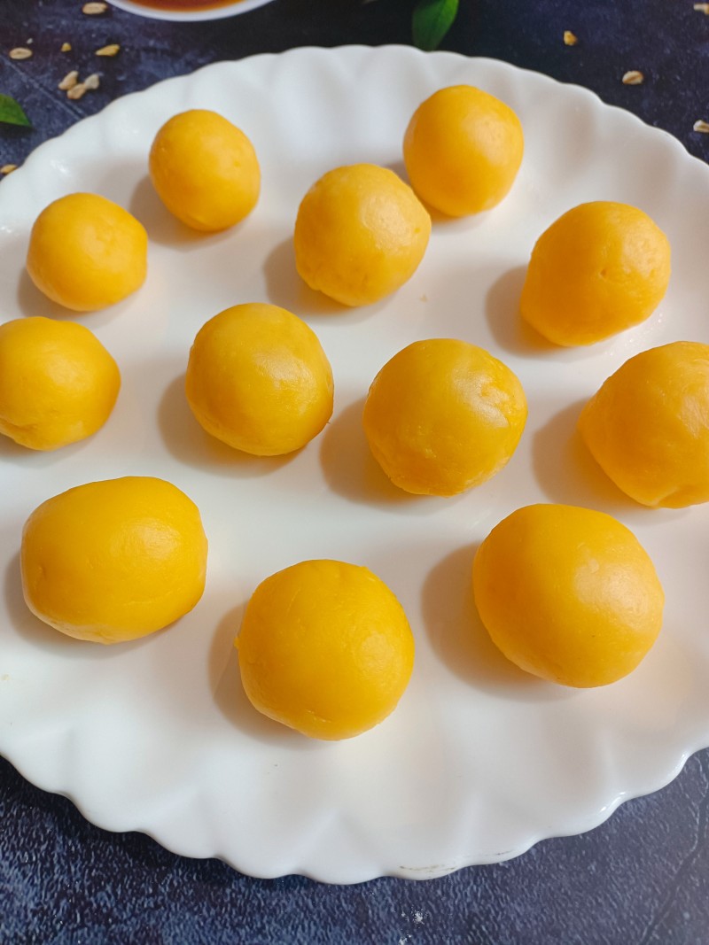 奶香黄金馅正宗做法，这样做好吃极了-图3