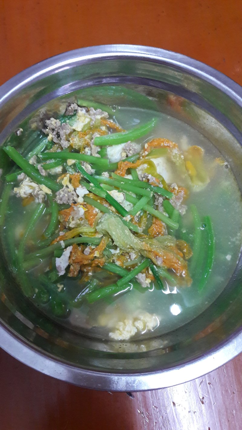 十种南瓜花炒蛋做法，家常美味轻松学-图2