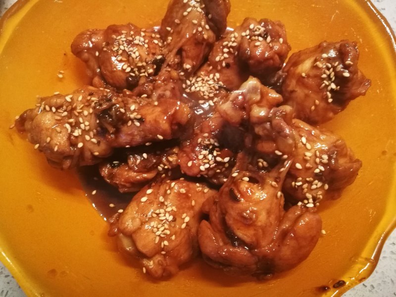 10种家常炸鸡翅做法，外酥里嫩超正宗-图1