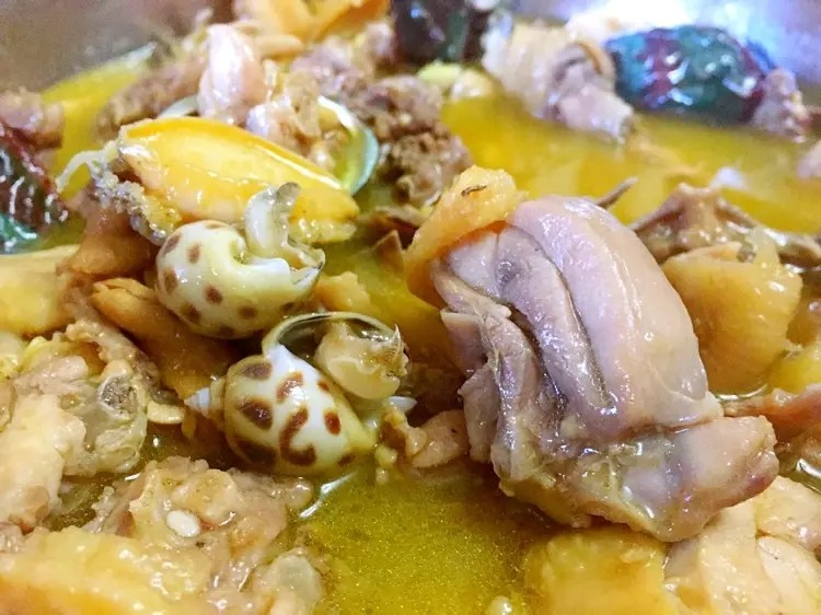 土鸡鱼丸煲绝味秘诀，三步做出鲜香极品-图1