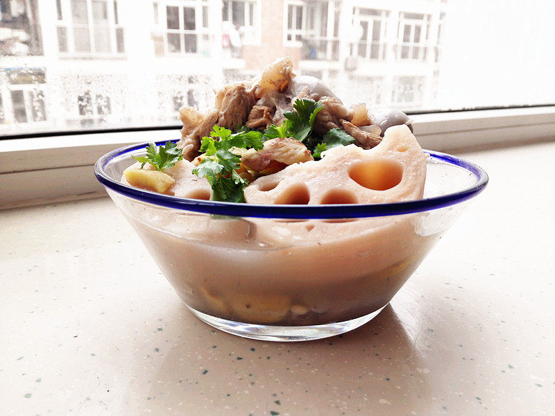 十种大骨莲藕汤美味做法，暖心暖胃-图2