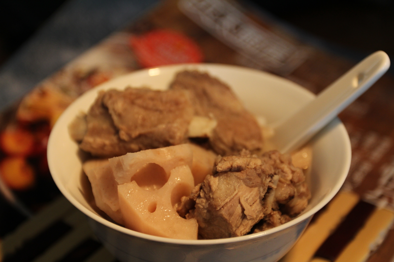 十种大骨莲藕汤美味做法，暖心暖胃-图3