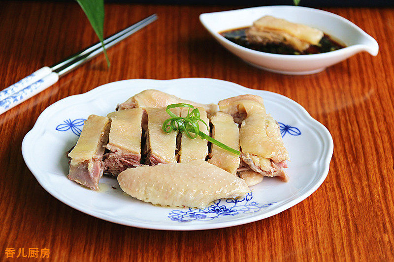 葱油白斩鸡：家常做法与配料全解析-图2