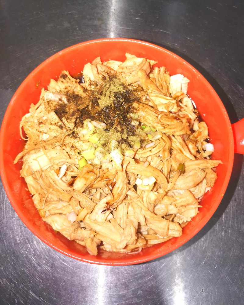 葱油白斩鸡：家常做法与配料全解析-图3