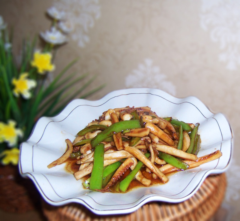 爆炒鱿鱼头：家常做法与必备配料全解析-图1