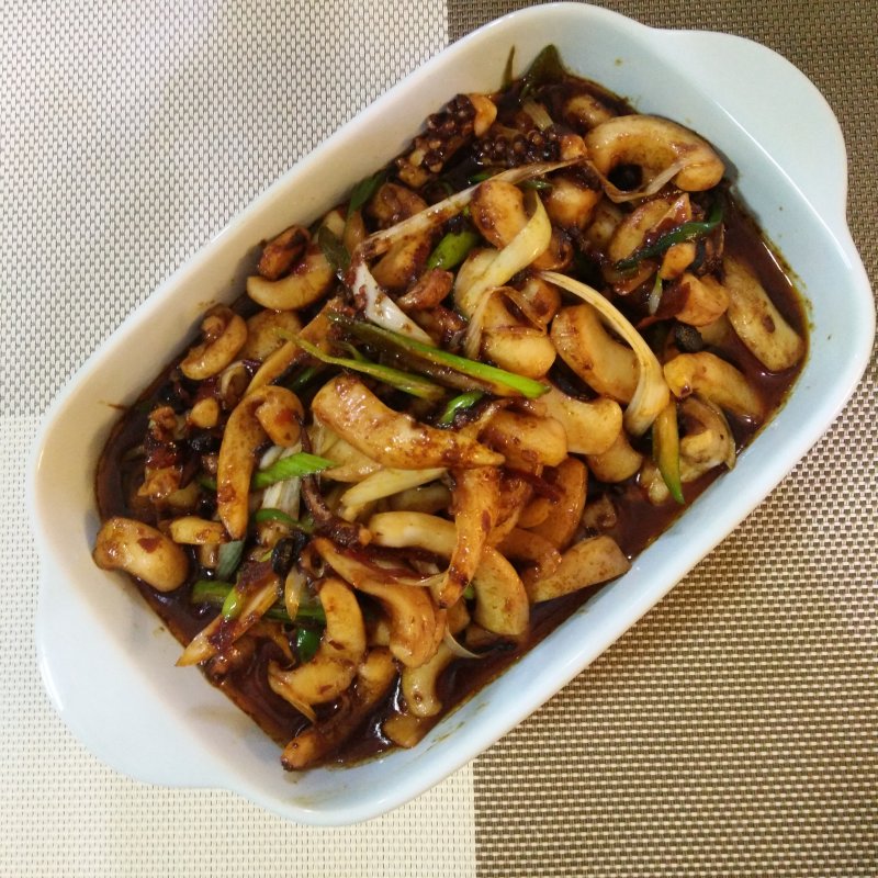 爆炒鱿鱼头：家常做法与必备配料全解析-图3