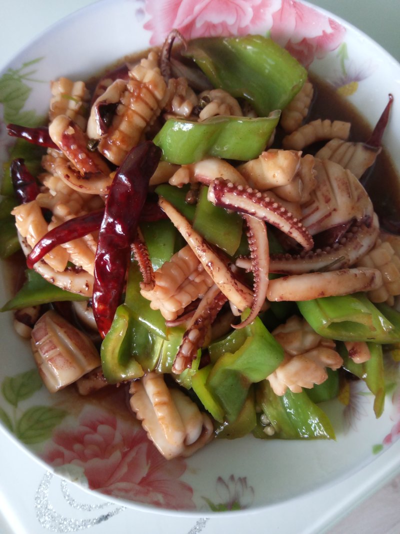 爆炒鱿鱼头：家常做法与必备配料全解析-图5