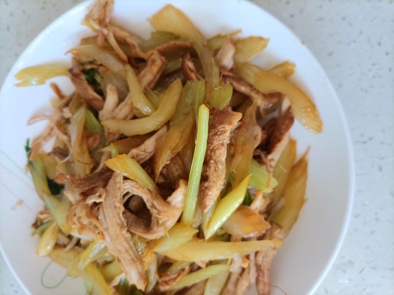 香芹炒卤藕十种家常做法，美味简单易学-图1