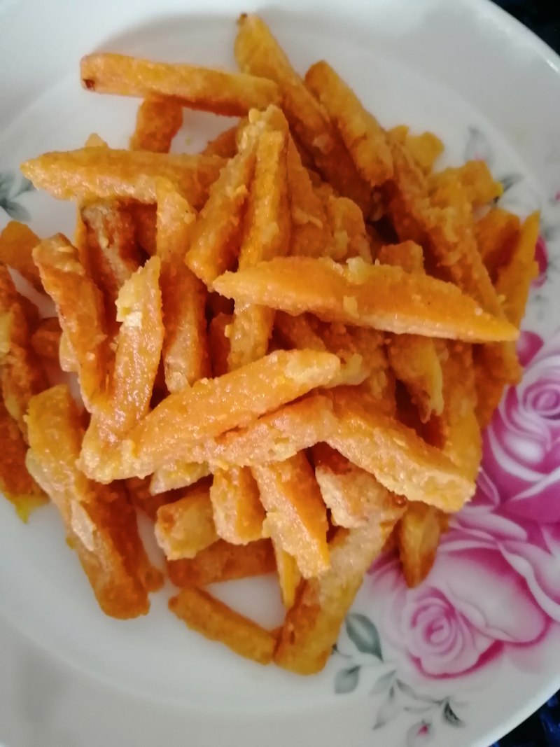 蛋黄焗南瓜正宗做法，香酥咸甜的家常美味-图3