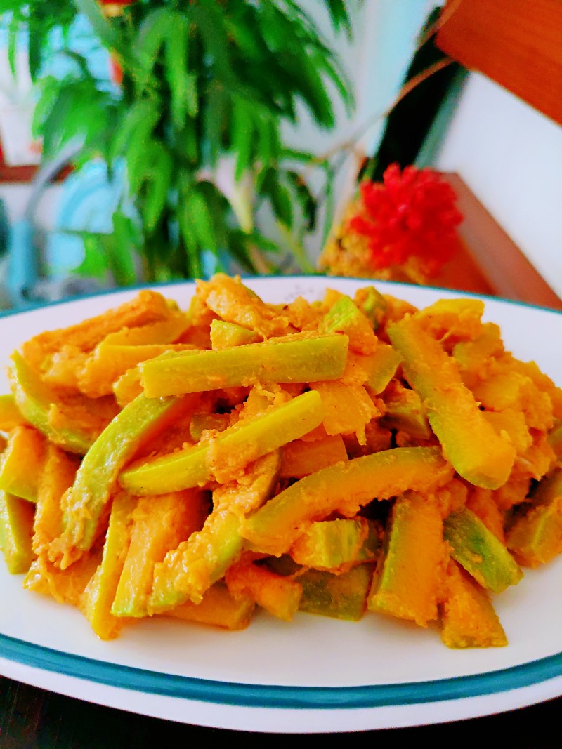 蛋黄焗南瓜正宗做法，香酥咸甜的家常美味-图4