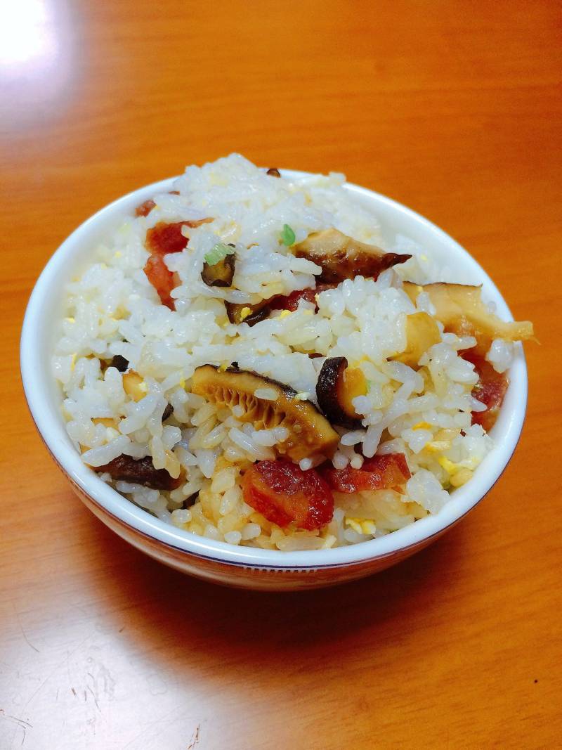 腊肠锅巴饭美味秘诀：做法配料全解析-图6