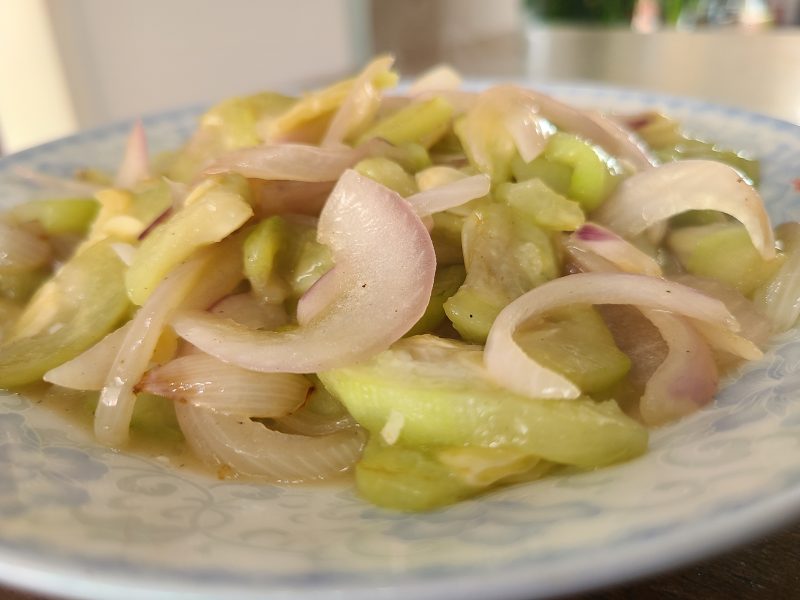 洋葱炒粉丝的10种家常美味做法-图4