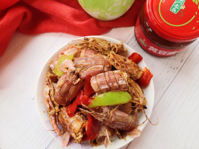 热炒皮皮虾：鲜香麻辣的家常做法与配料全解析-图4