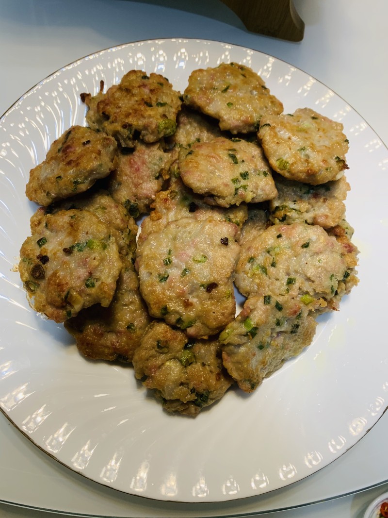 香煎莲藕饼十种家常美味做法，轻松学做！-图4