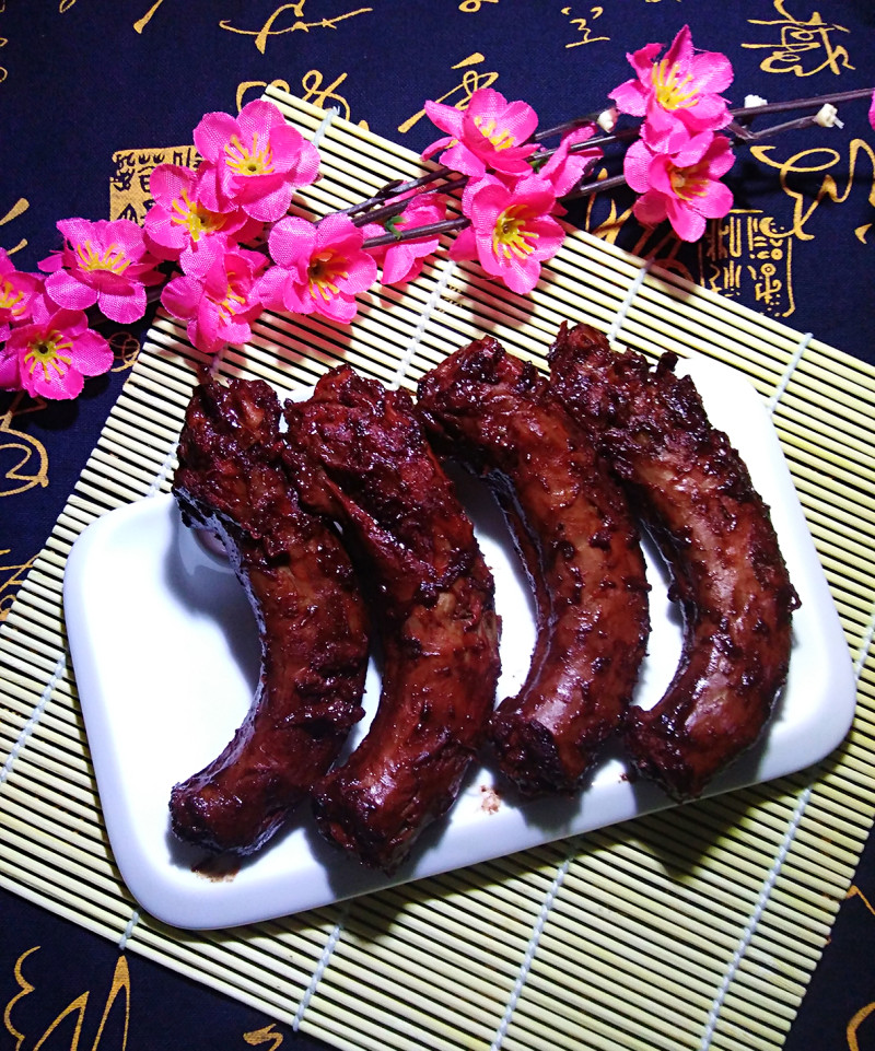 酱鸭脖卷菜做法大公开：香辣入味，一学就会！-图4