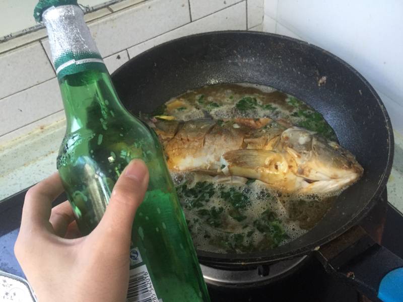 啤酒炖油鸡十种正宗做法，鲜嫩多汁超下饭-图8