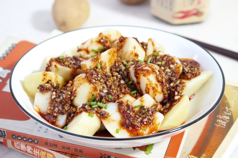 凉拌炸土豆十种家常做法，美味秘诀全在这里！-图4