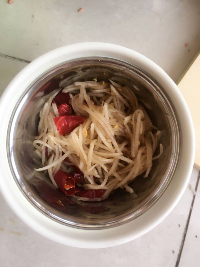 酸辣泡菜制作秘诀：正宗做法全解析-图7