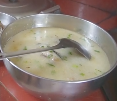 莲藕鲫鱼汤10种鲜美做法，家常滋补首选-图1