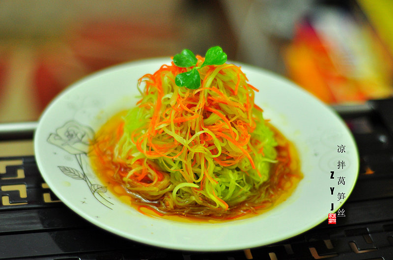 莴笋拌鸡丝：这样做最爽口开胃-图6