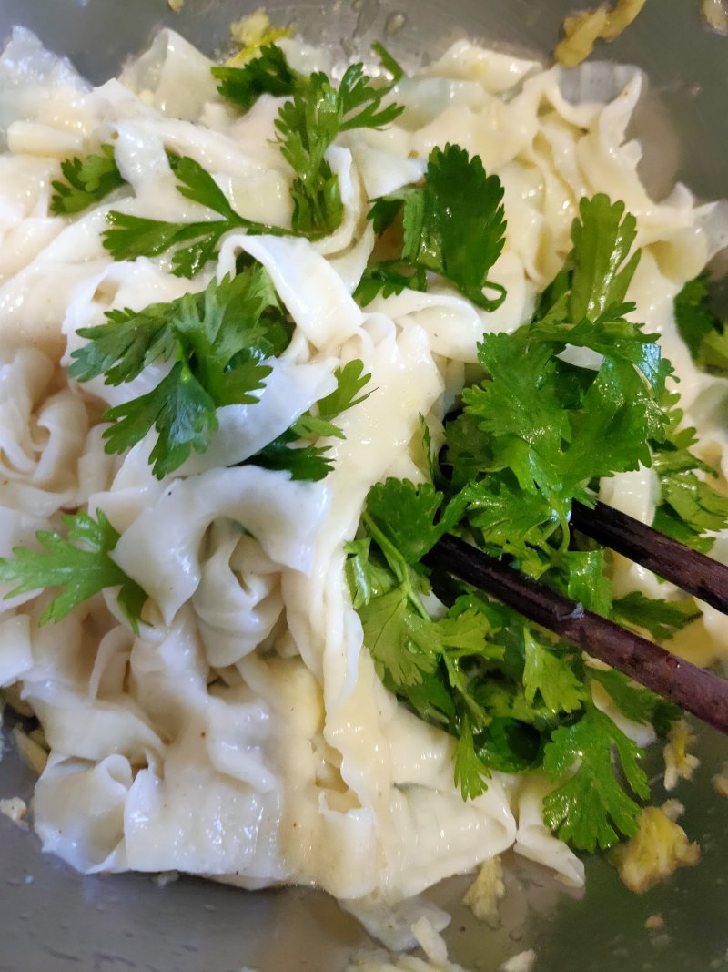 凉拌面皮十种美味做法，好吃秘诀全在这里！-图1