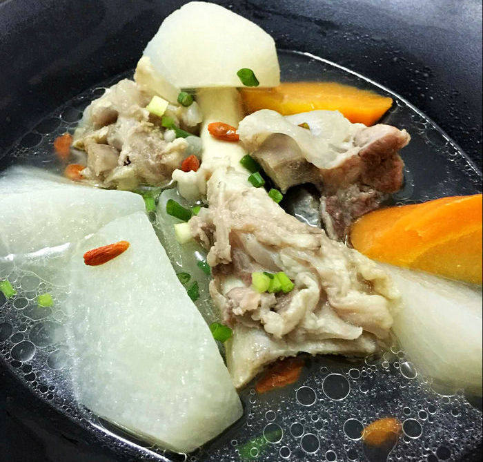 大骨萝卜汤正宗做法，鲜美秘诀全公开-图5